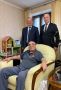 Экзам Губайдуллин поздравил заслуженного ветерана Алексея Манонина с юбилеем