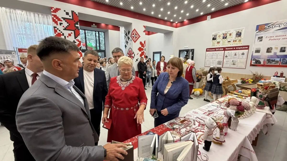 В селе Починок-Кучук Кукморского муниципального района Республики Татарстан состоялось торжественное открытие сельского Дома культуры после капитального ремонта В селе Починок-Кучук Кукморского муниципального района Республики Татарстан состоялось торжественное открытие сельского Дома культуры после капитального ремонта