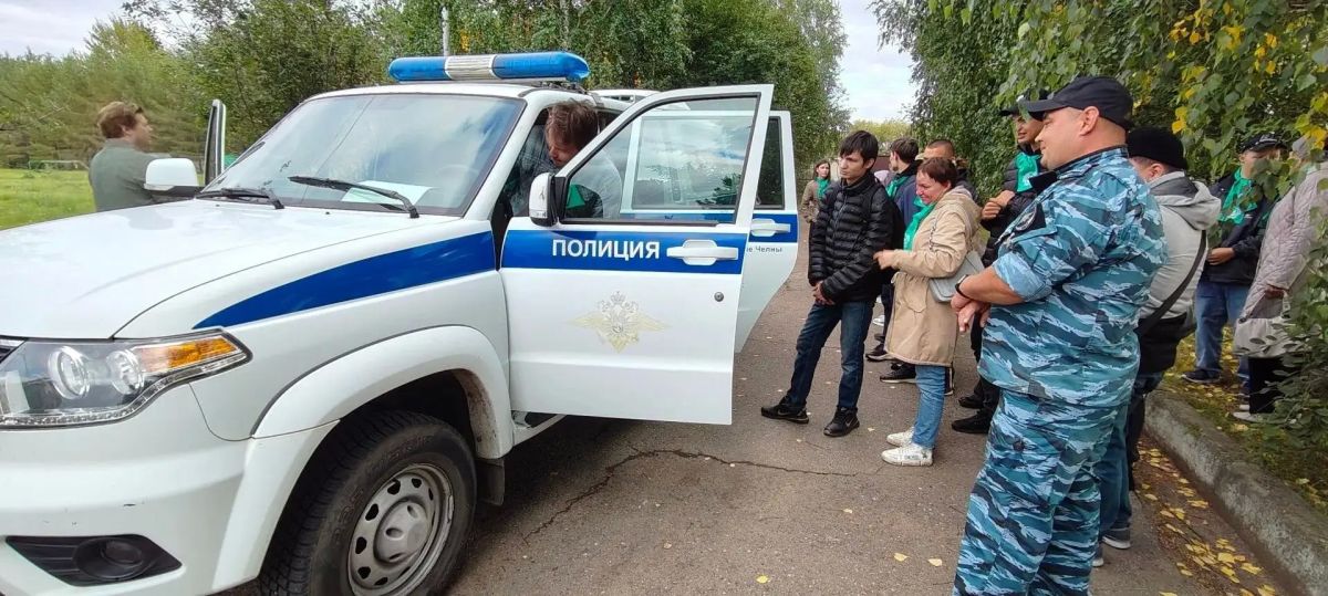 В Центре кинологической службы УМВД России по г. Набережные Челны побывали подопечные Комплексного центра социального обслуживания населения «Доверие» В Центре кинологической службы УМВД России по г. Набережные Челны побывали подопечные Комплексного центра социального обслуживания населения «Доверие»
