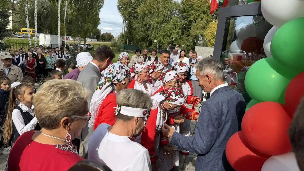 В селе Починок-Кучук Кукморского муниципального района Республики Татарстан состоялось торжественное открытие сельского Дома культуры после капитального ремонта В селе Починок-Кучук Кукморского муниципального района Республики Татарстан состоялось торжественное открытие сельского Дома культуры после капитального ремонта