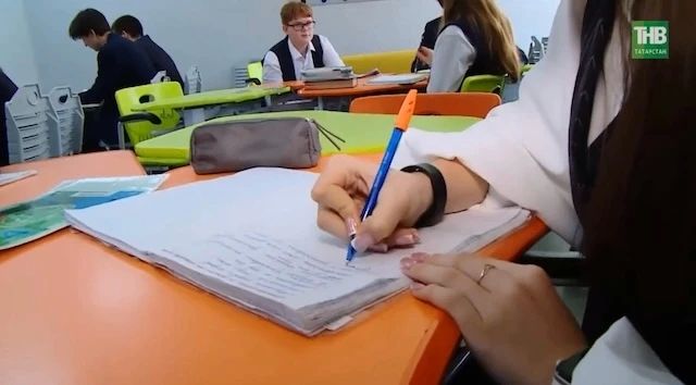 «Упамянул», «помагать» и «зделать»: названы типичные ошибки на ЕГЭ-2026 по русскому