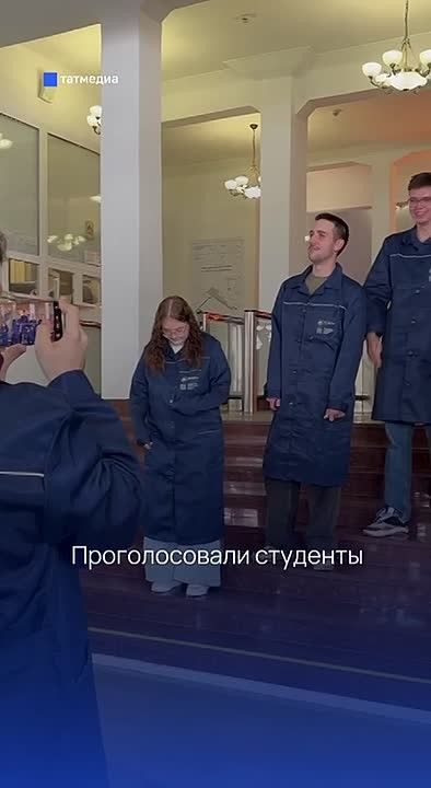 «На выборы приходим всей семьей»: Айрат Сафин принял участие в голосовании