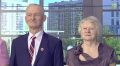 Во время 14-часового телемарафона «Всей семьей на выборы!» поздравили супружеские пары, которые прожили вместе 50 лет
