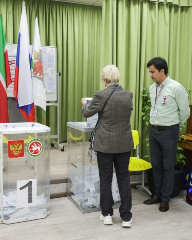 «Выборы в республике прошли успешно. И здесь, конечно же, ваша огромная гражданская позиция. Процветания нашей республике, процветания нашей стране!» — благодарил накануе жителей Татарстана Рустам Минниханов «Выборы в республике прошли успешно. И здесь, конечно же, ваша огромная гражданская позиция. Процветания нашей республике, процветания нашей стране!» — благодарил накануе жителей Татарстана Рустам Минниханов