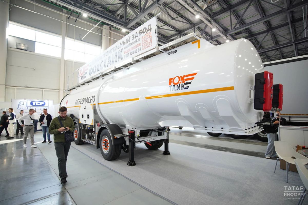 В Казани стартовала выставка коммерческих автомобилей Comtrans В Казани стартовала выставка коммерческих автомобилей Comtrans