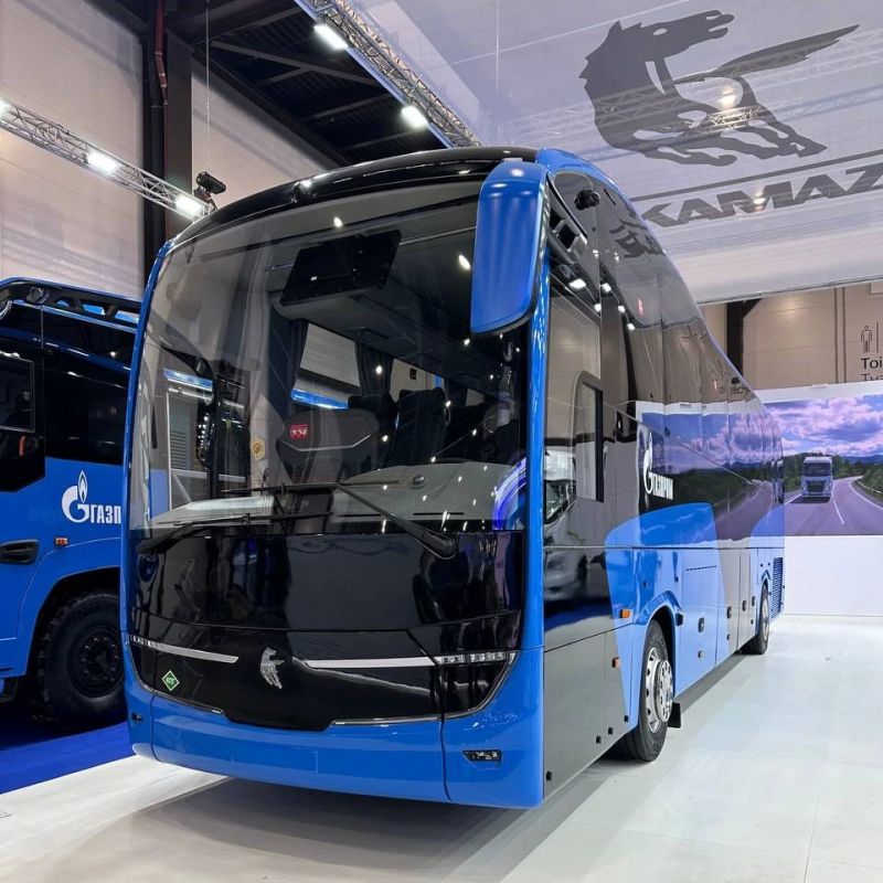 КАМАЗ планирует начать серийный выпуск туристических автобусов в 2027 году, сообщил гендиректор компании Сергей Когогин на выставке Comtrans в Казани