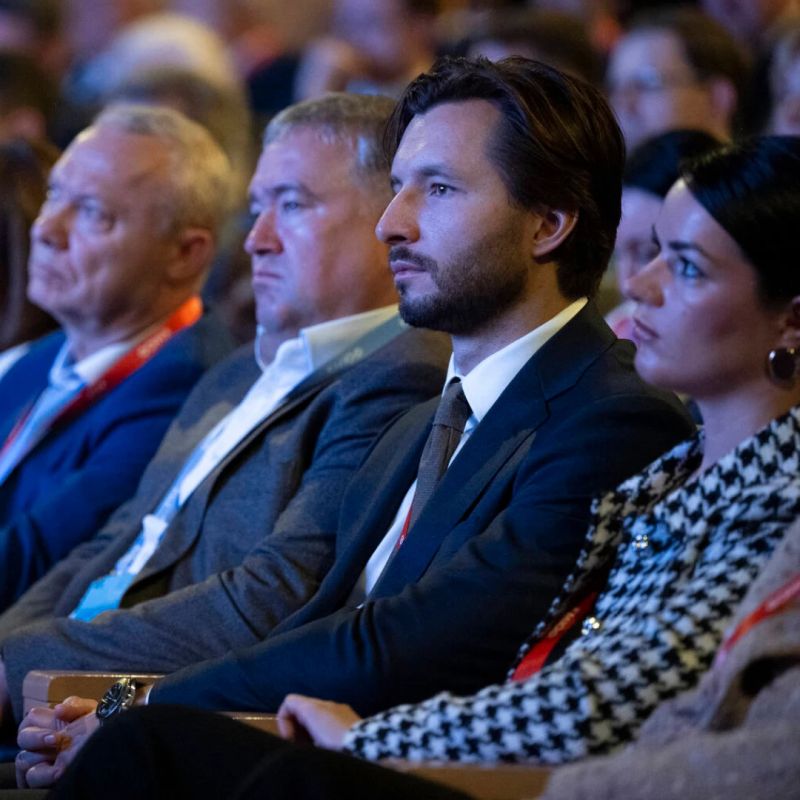 Раис Татарстана принял участие в V Казанском международном юридическом форуме Раис Татарстана принял участие в V Казанском международном юридическом форуме