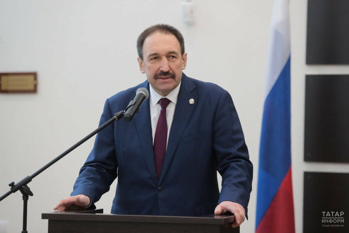Алексей Песошин поздравил татарстанцев с Днём профсоюзов РТ