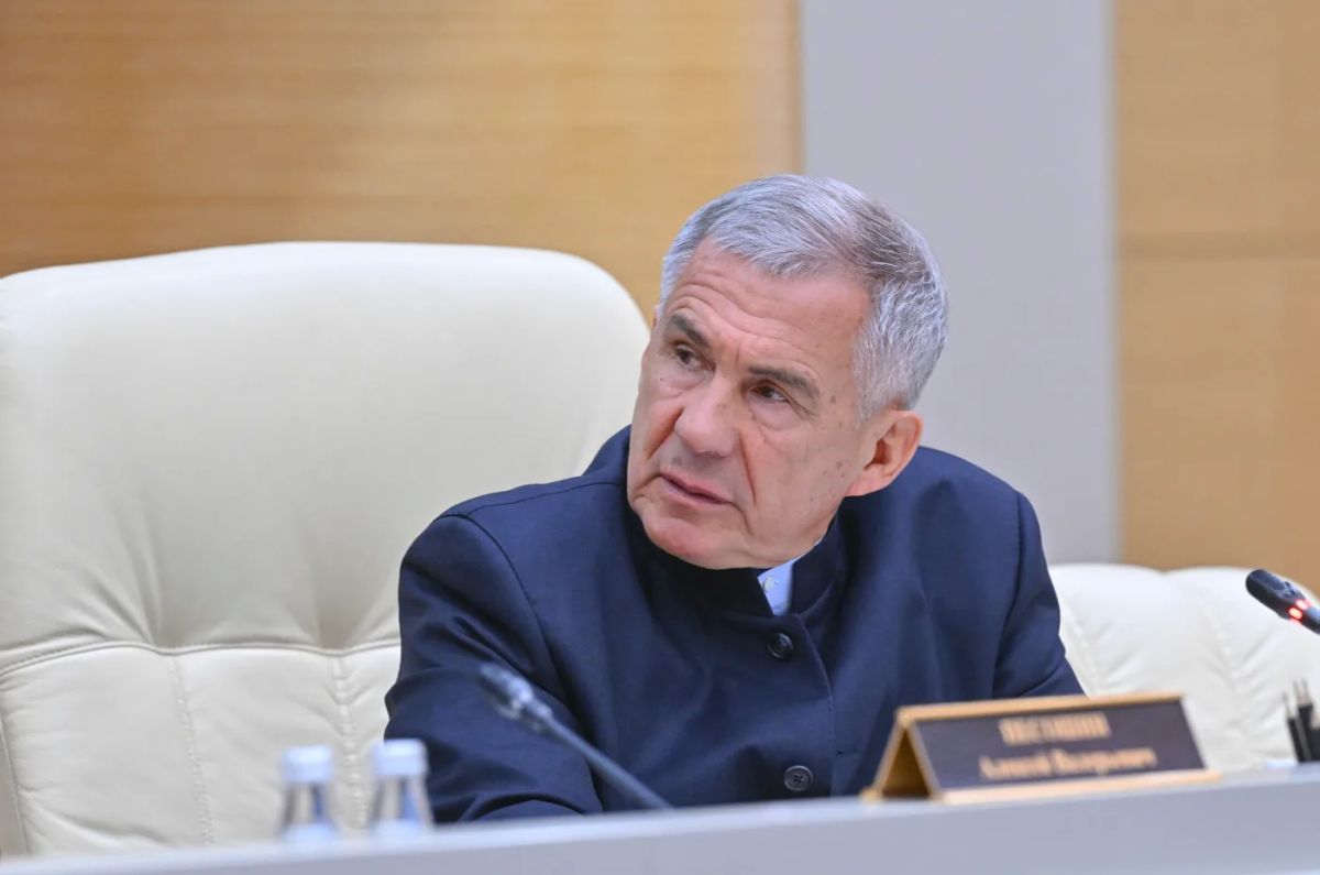 В Доме Правительства РТ прошло заседание Инвестиционного совета Татарстана В Доме Правительства РТ прошло заседание Инвестиционного совета Татарстана
