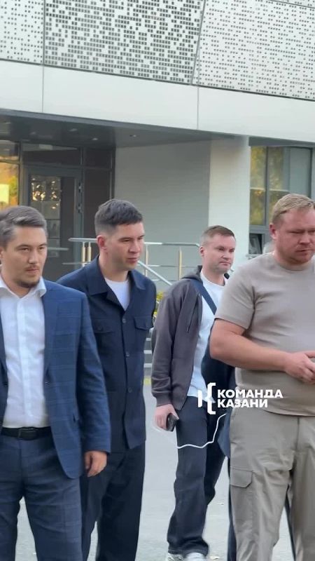 «Зима всегда вызов». Ильсур Метшин осмотрел спецтехнику для содержания улиц и дорог и обсудил с руководителями МУП подготовку к зиме