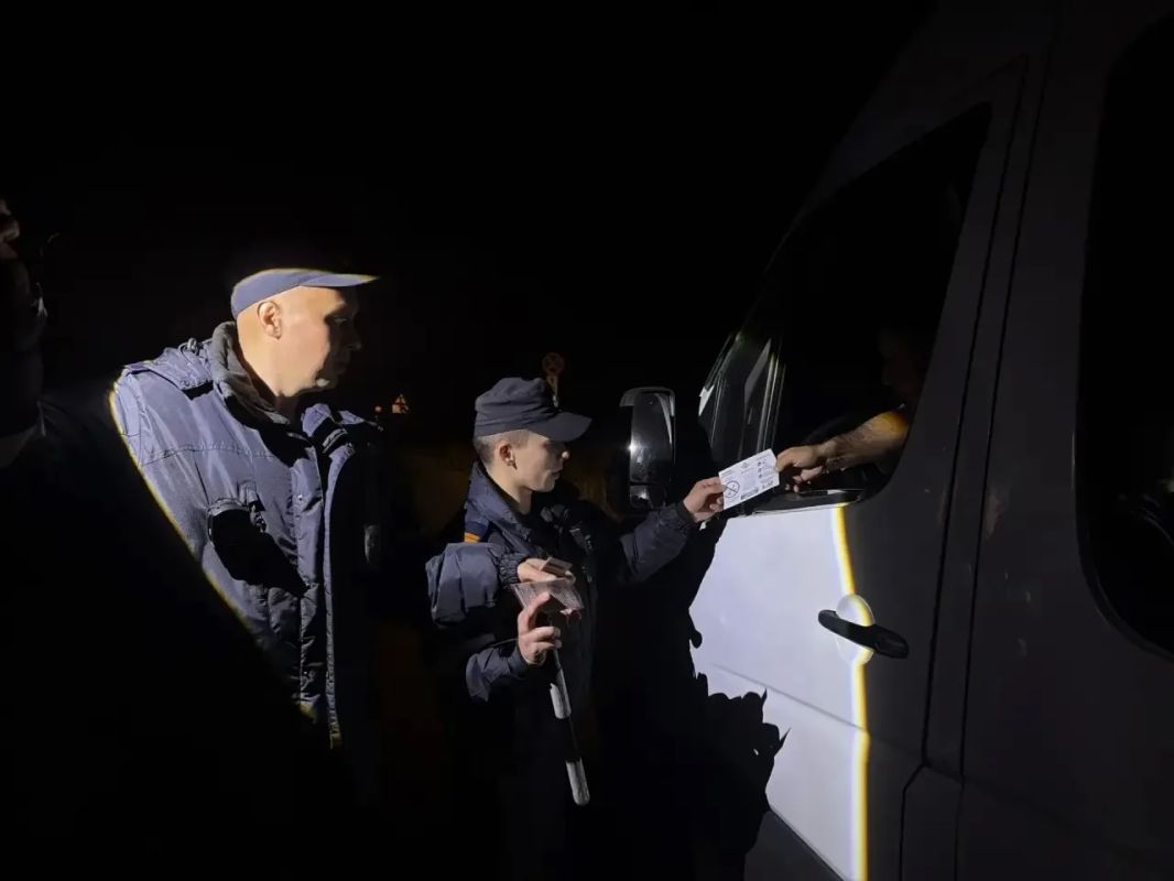 Сотрудники Управления МВД России по Нижнекамскому району продолжают работу в рамках акции «Сообщи, где торгуют смертью» Сотрудники Управления МВД России по Нижнекамскому району продолжают работу в рамках акции «Сообщи, где торгуют смертью»