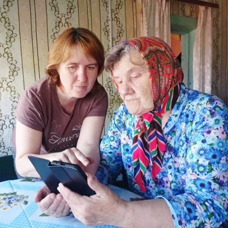 Знаете, что объединяет этих бабушек и дедушек на фото? Все они находятся на социальном обслуживании в привычной домашней обстановке или получают уход в стационаре Знаете, что объединяет этих бабушек и дедушек на фото? Все они находятся на социальном обслуживании в привычной домашней обстановке или получают уход в стационаре