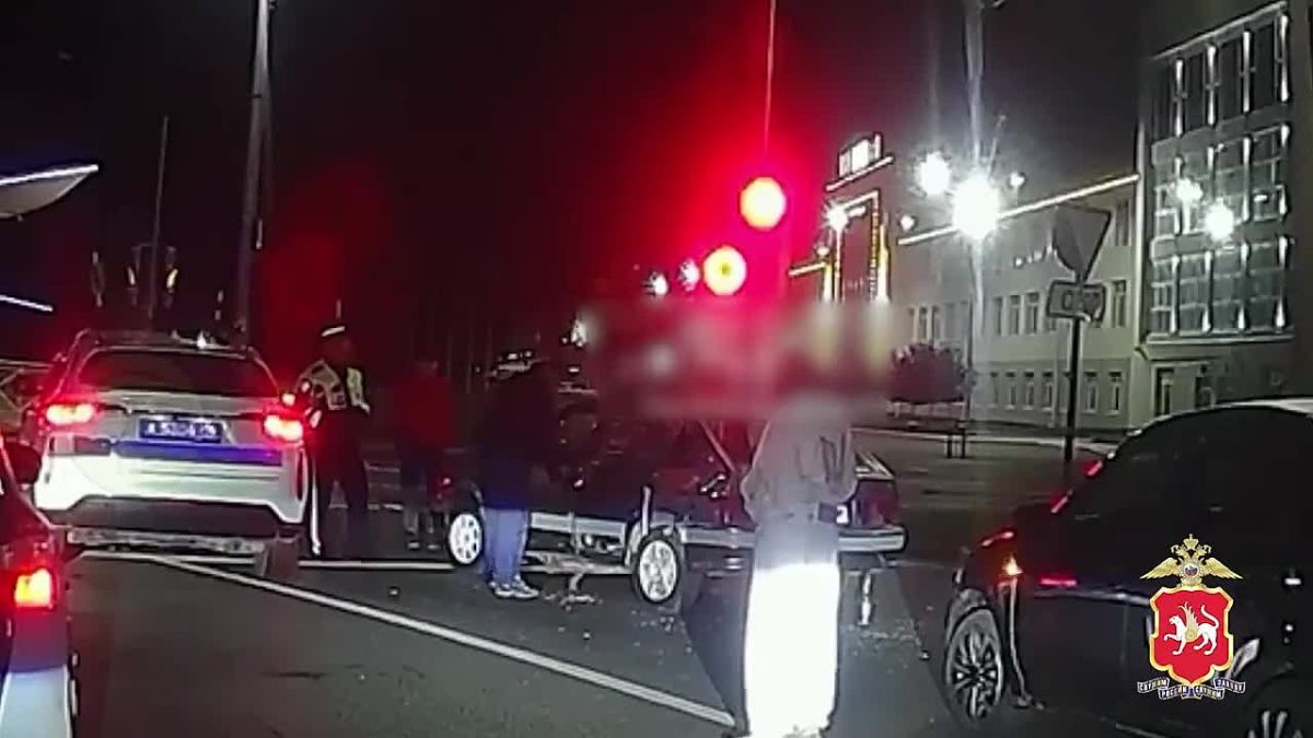 Пьяный казанец разгромил свою «Ладу» на глазах у полицейских