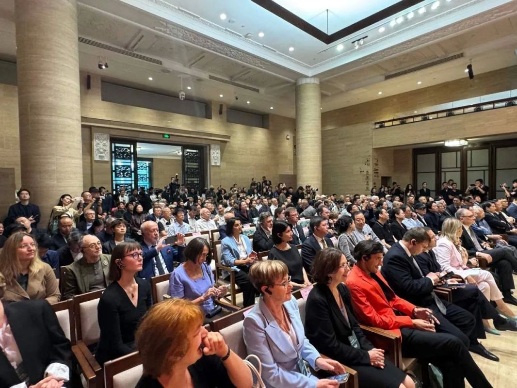 Татарстан представил крупнейшую в Китае выставку Николая Фешина Татарстан представил крупнейшую в Китае выставку Николая Фешина