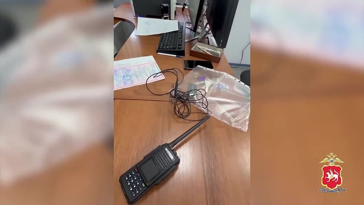 В Казани мужчина пытался сдать экзамен в ГИБДД с радиостанцией