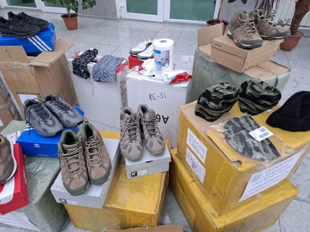 В Доме дружбы народов Нижнекамска состоялась передача гумпомощи для 104-го десантно-штурмового полка В Доме дружбы народов Нижнекамска состоялась передача гумпомощи для 104-го десантно-штурмового полка