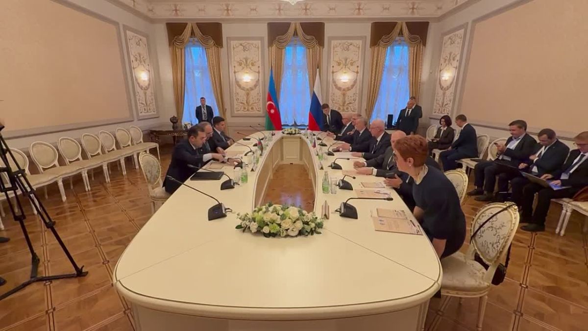 Александр Гуцан начинает серию двусторонних встреч в Казани