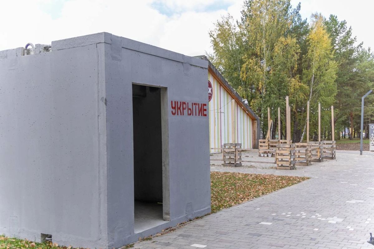 Первое в Татарстане железобетонное укрытие установили в нижнекамском парке «Семья» Первое в Татарстане железобетонное укрытие установили в нижнекамском парке «Семья»