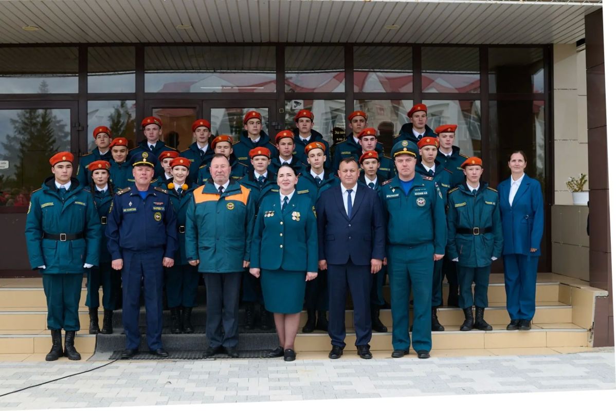 Верность призванию: день торжественной клятвы в Тетюшском колледже гражданской защиты Верность призванию: день торжественной клятвы в Тетюшском колледже гражданской защиты