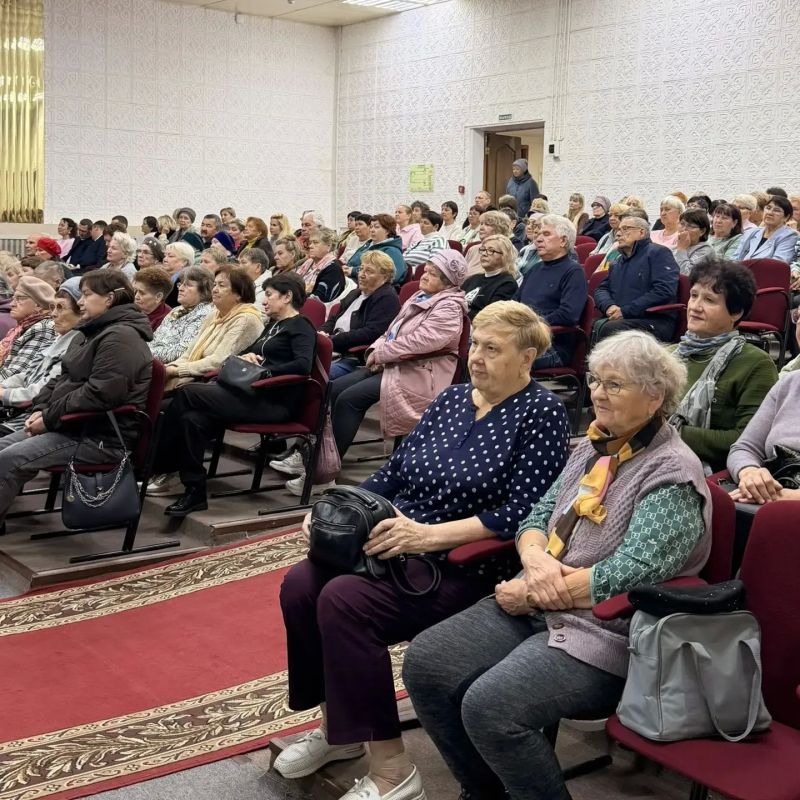 Сегодня в санатории «Ливадия» состоялось торжественное мероприятие, посвященное Международному дню пожилых людей и чествованию ветеранов предприятий Республики Татарстан Сегодня в санатории «Ливадия» состоялось торжественное мероприятие, посвященное Международному дню пожилых людей и чествованию ветеранов предприятий Республики Татарстан