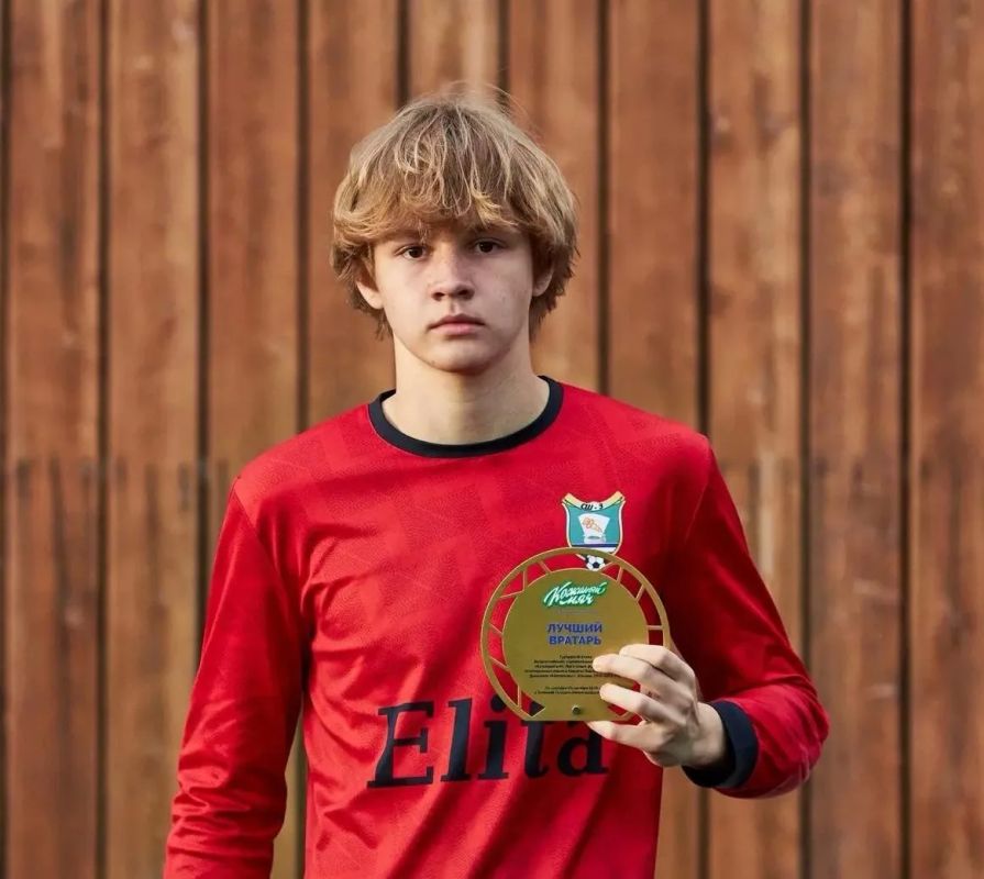 «Спортшкола №3» из Зеленодольска – в Суперфинале «Кожаного мяча» «Спортшкола №3» из Зеленодольска – в Суперфинале «Кожаного мяча»