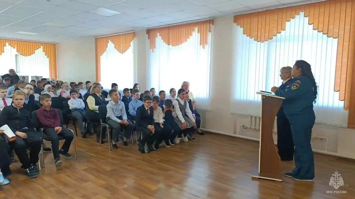 Безопасность и творчество в школе №18 города Нижнекамска Безопасность и творчество в школе №18 города Нижнекамска