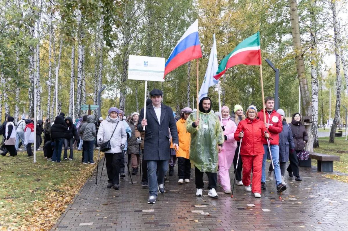 Более 400 нижнекамцев приняли участие во Всероссийской акции «10 000 шагов к жизни», приуроченной ко Всемирному Дню сердца Более 400 нижнекамцев приняли участие во Всероссийской акции «10 000 шагов к жизни», приуроченной ко Всемирному Дню сердца