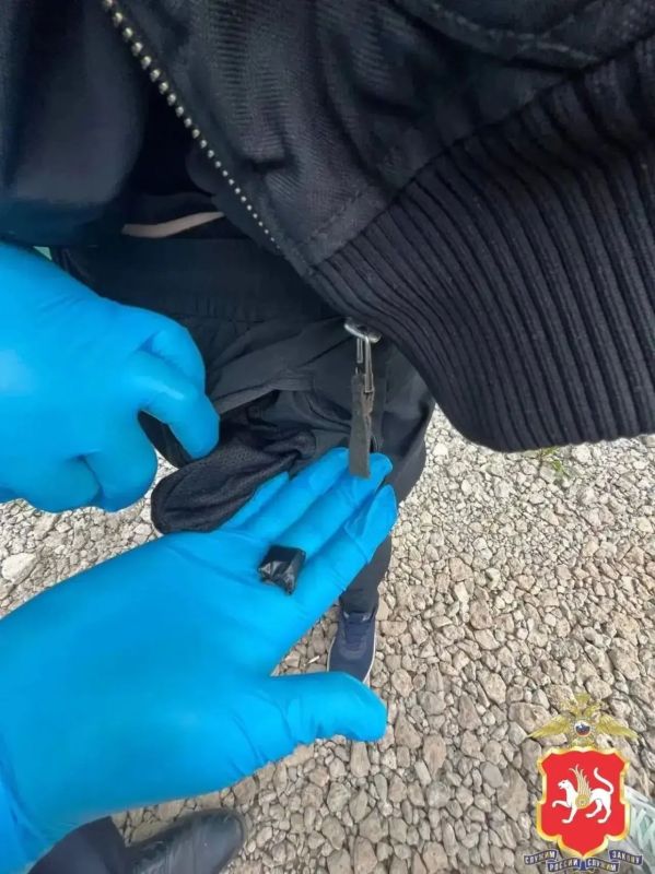 В Нижнекамском районе задержан подозреваемый в хранении наркотиков В Нижнекамском районе задержан подозреваемый в хранении наркотиков