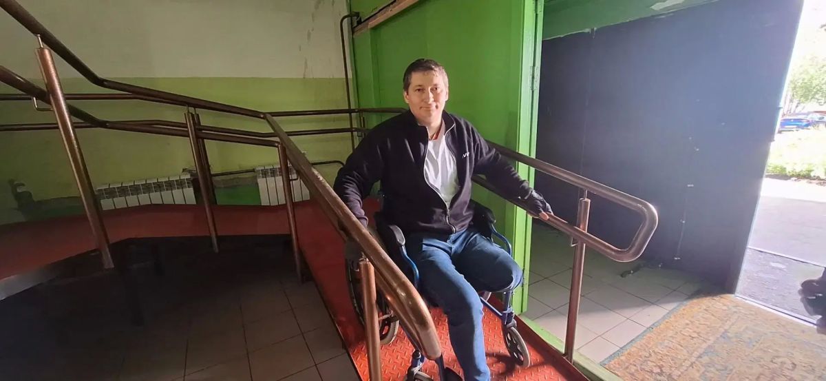 В Нижнекамске маломобильный горожанин доказал: добиться создания безбарьерной среды реально В Нижнекамске маломобильный горожанин доказал: добиться создания безбарьерной среды реально