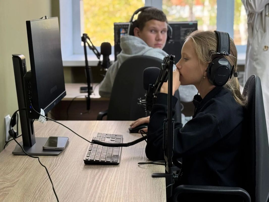 На днях в Новошешминском районном Доме культуры открылся детский культурно просветительский центр «Анимакс» На днях в Новошешминском районном Доме культуры открылся детский культурно просветительский центр «Анимакс»