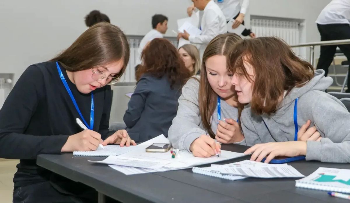 В Бавлах школьники придумали новые добрые дела