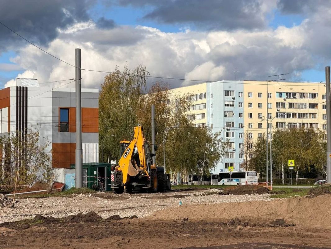 В Нижнекамске началось создание сквера имени Николая Зеленова — первого директора шинного завода В Нижнекамске началось создание сквера имени Николая Зеленова — первого директора шинного завода