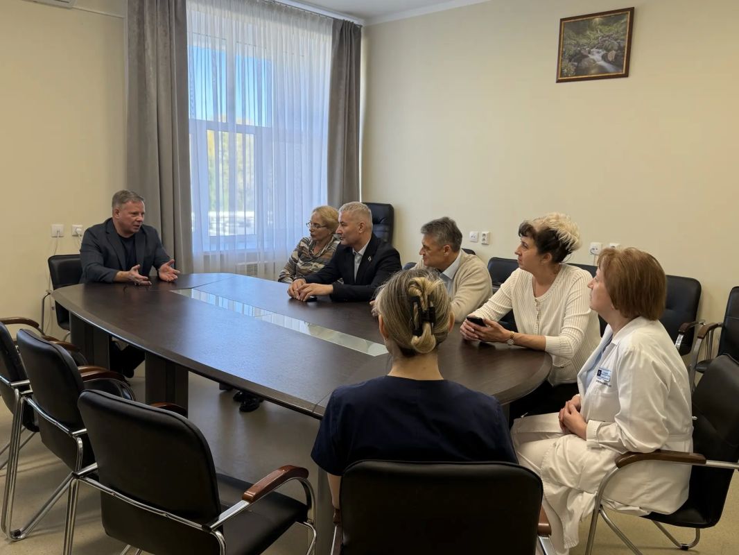 Делегация из Республики Беларусь посетила 21-ю поликлинику с рабочим визитом Делегация из Республики Беларусь посетила 21-ю поликлинику с рабочим визитом