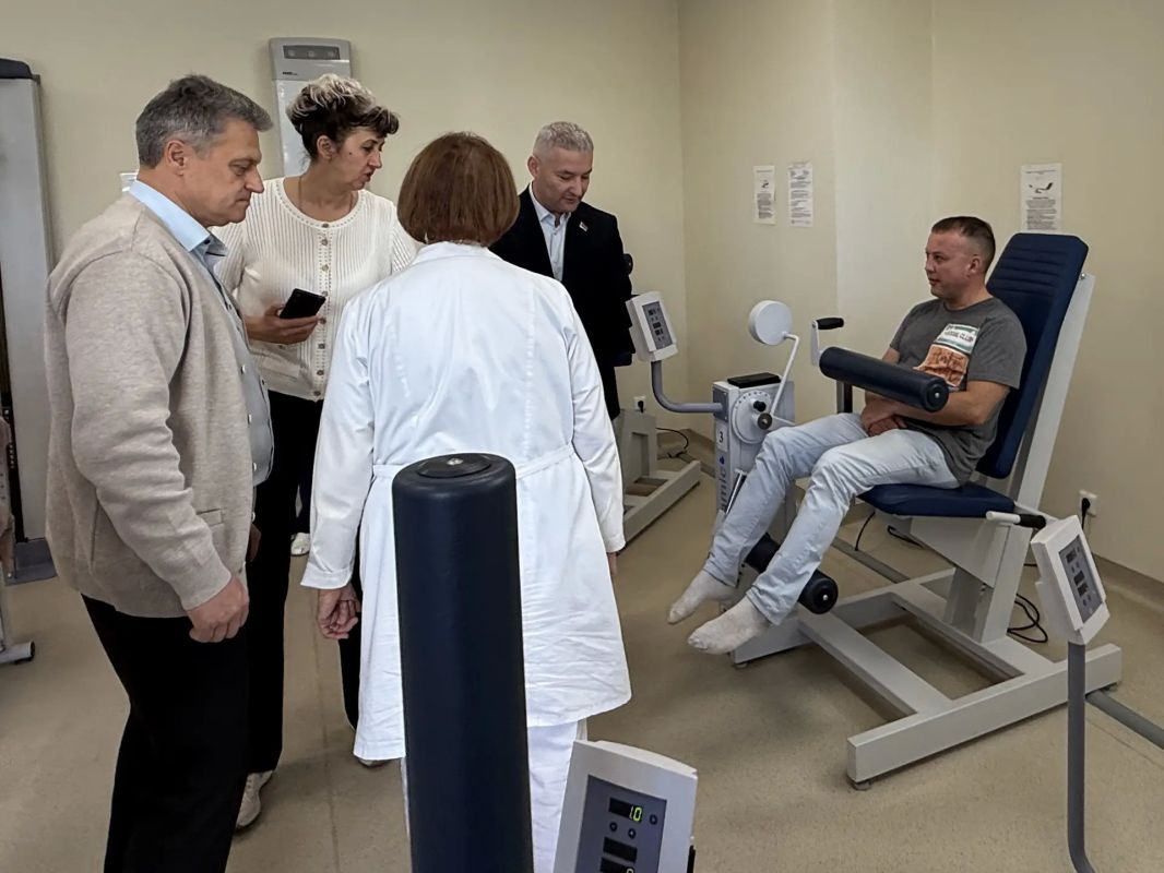 Делегация из Республики Беларусь посетила 21-ю поликлинику с рабочим визитом Делегация из Республики Беларусь посетила 21-ю поликлинику с рабочим визитом