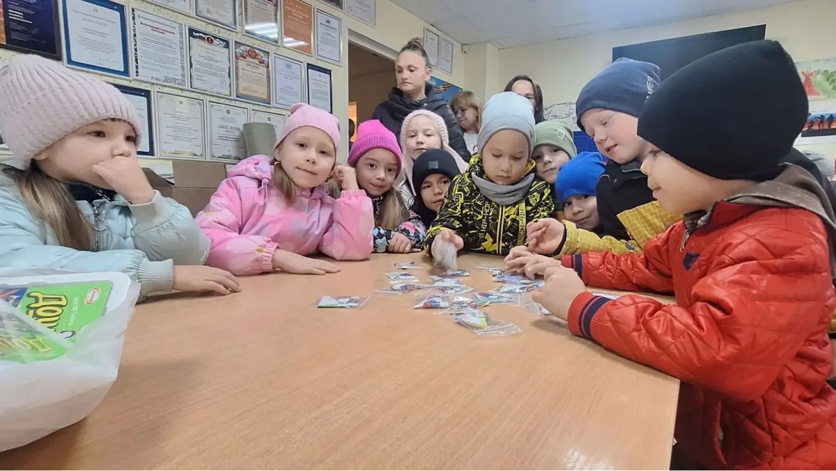 Сегодня в пункт сбора гумпомощи на Химиков, 72б пришли ребята из 66-го детского сада