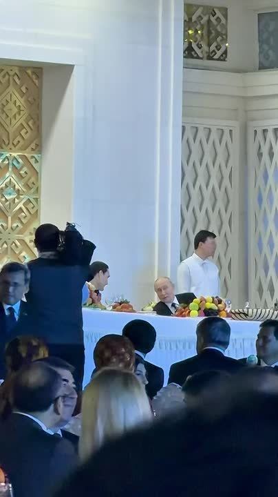 Победительница «Татар кызы – 2026» получила в подарок от президента Туркменистана внедорожник Zeekr 9X. В международном конкурсе красоты среди татарских девушек победила Амина Махмудова из Узбекистана