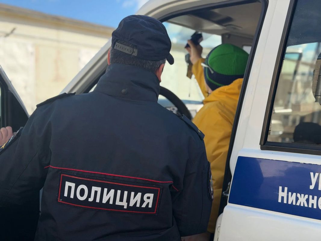Школьники Нижнекамска посетили Управление МВД России по Нижнекамскому району Школьники Нижнекамска посетили Управление МВД России по Нижнекамскому району