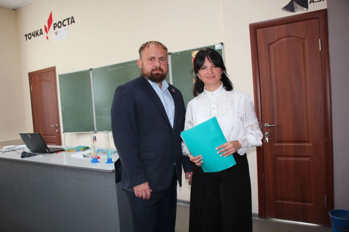 Учитель из Татарстана вдохновляет учеников на живой интерес к физике