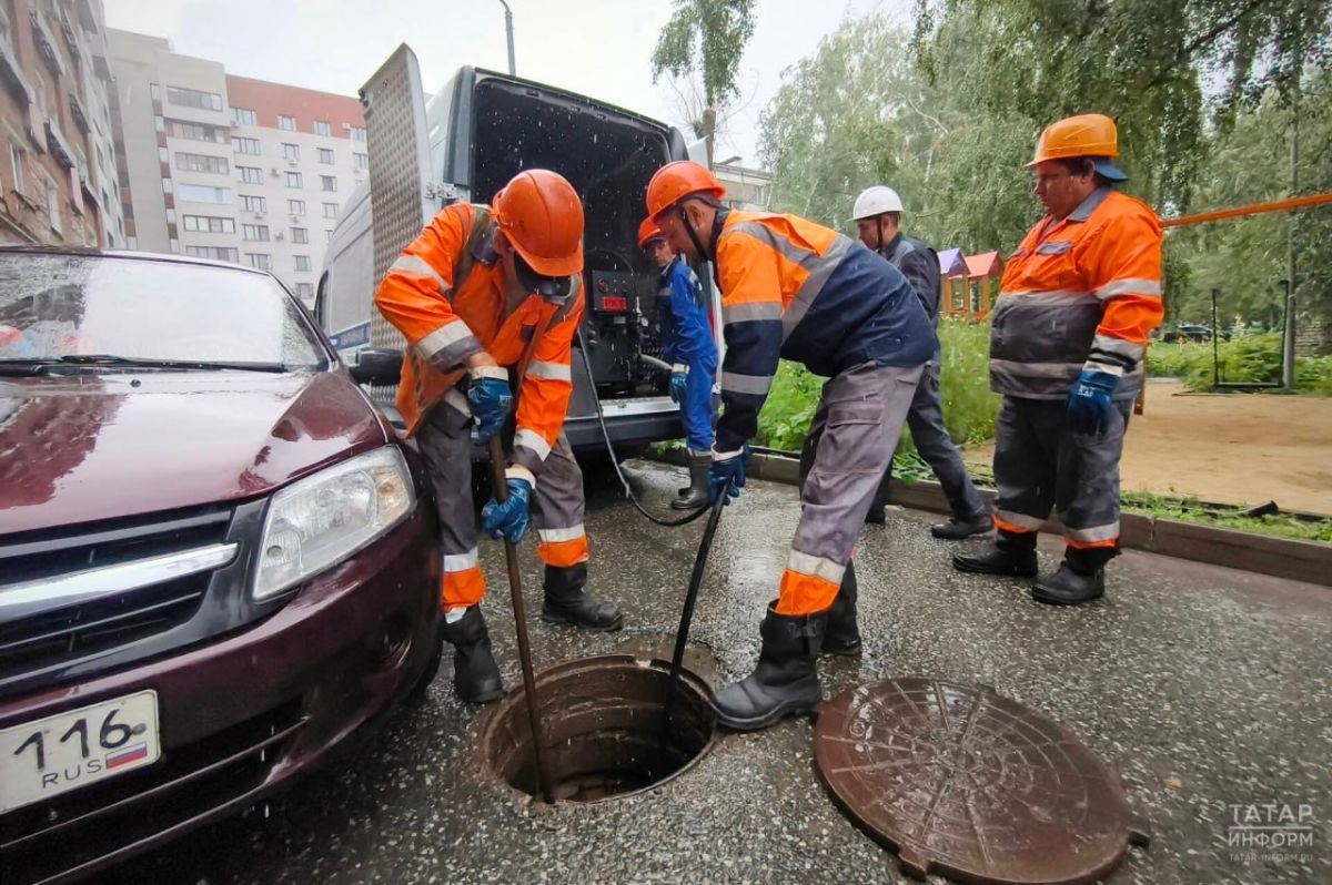 В Казани за неделю ликвидировали 70 аварий на водопроводе и 323 засора