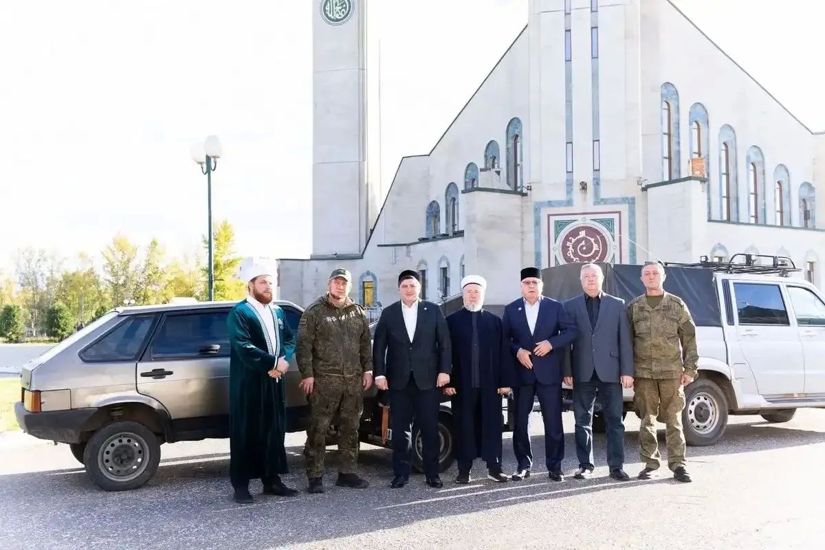 Нижнекамский мухтасибат передал автомобиль для бойцов специальной военной операции