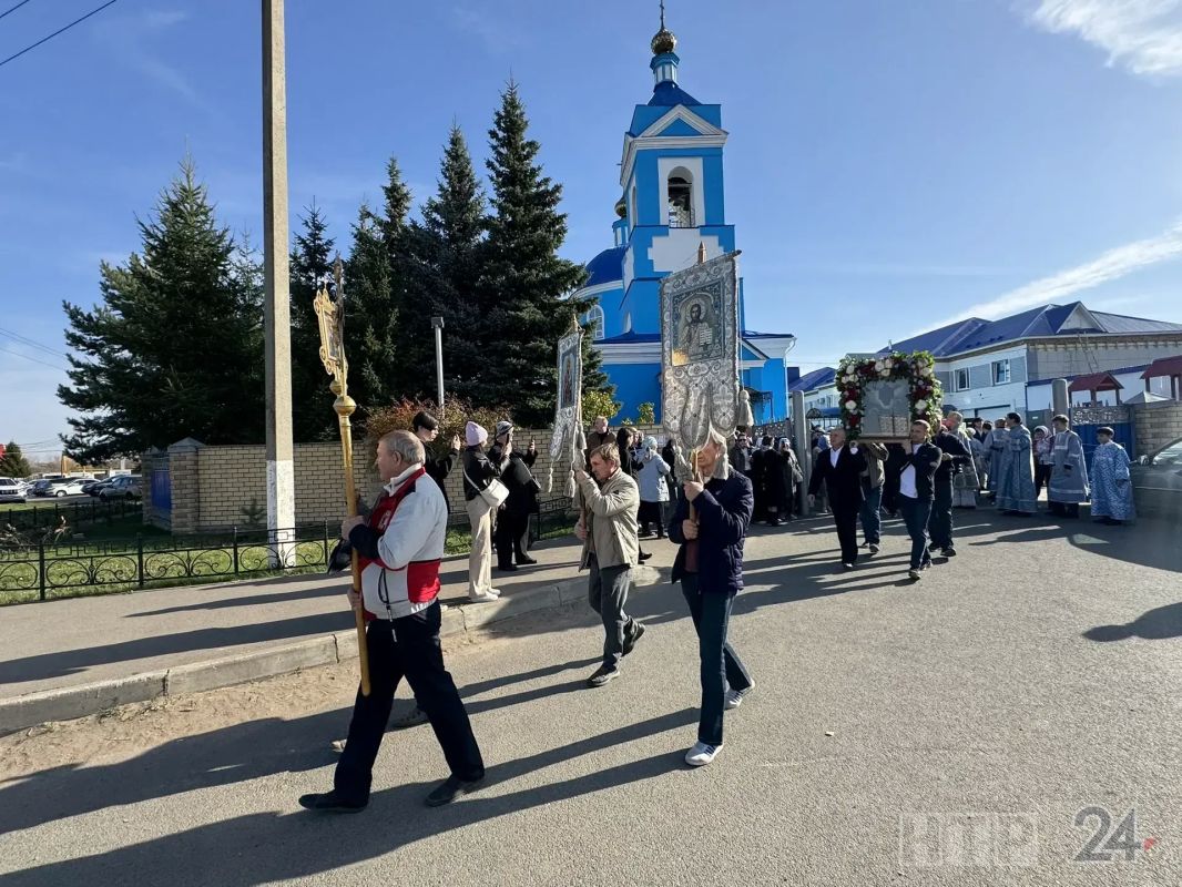 В Нижнекамске проходит 22й крестный ход в честь Покрова Пресвятой Богородицы В Нижнекамске проходит 22й крестный ход в честь Покрова Пресвятой Богородицы