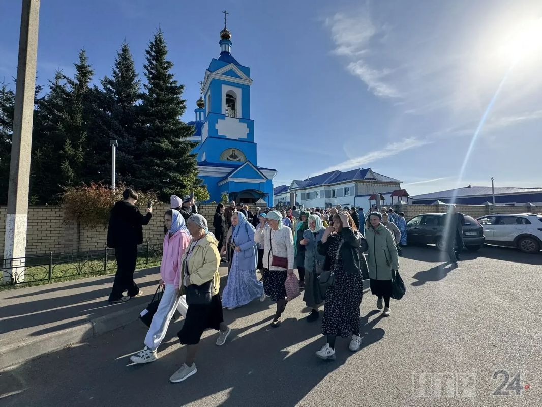 В Нижнекамске проходит 22й крестный ход в честь Покрова Пресвятой Богородицы В Нижнекамске проходит 22й крестный ход в честь Покрова Пресвятой Богородицы