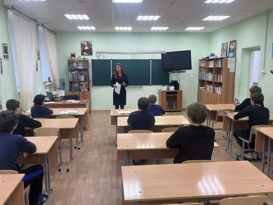«Сообщи, где торгуют смертью»: воспитанникам ЦВСНП МВД по РТ рассказали о вреде наркотиков