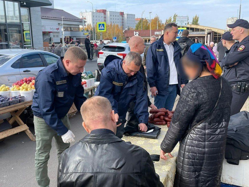 В Казани у метро «Проспект Победы» пресекли незаконную торговлю