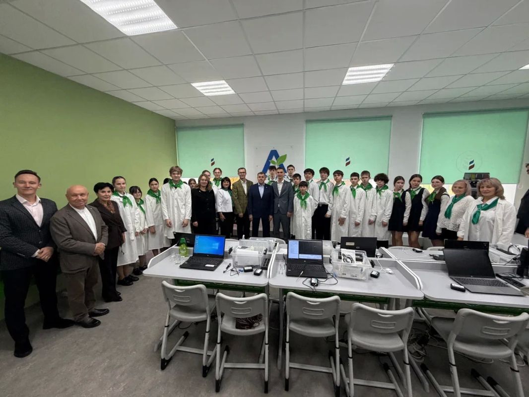 Три агротехнологических класса открылись в Менделеевском районе! Три агротехнологических класса открылись в Менделеевском районе!