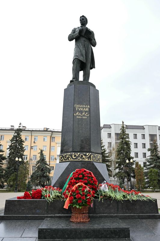 Подготовку к 150-летию Габдуллы Тукая возглавят Рустам Минниханов и Владимир Мединский