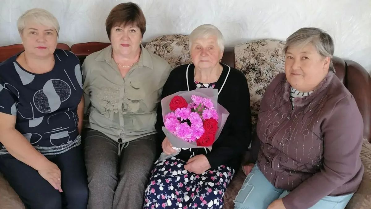 Ветерана здравоохранения Бавлинского района поздравили с юбилеем