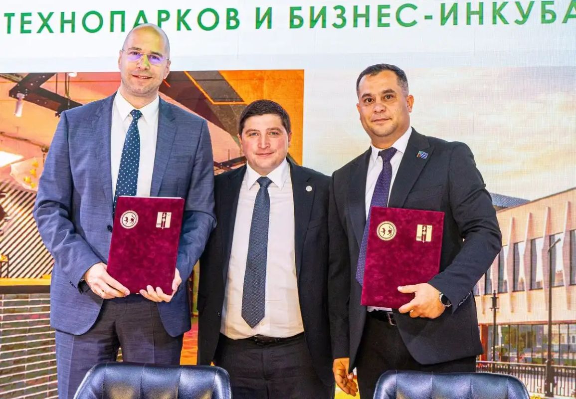 20 октября в Нижнекамске на деловом форуме «Акча» «Центр развития креативных индустрий Татарстана» и Центр креативных индустрий «База» подписали соглашение о сотрудничестве