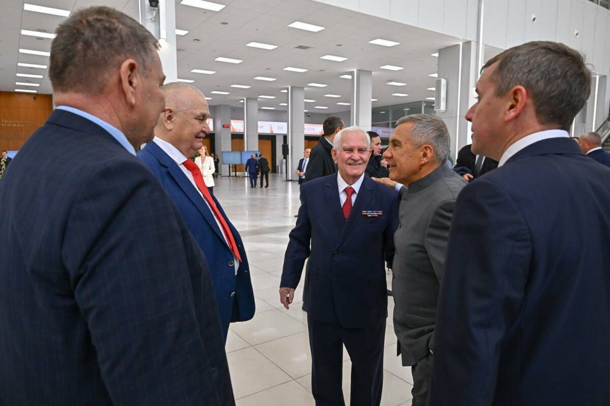 Минниханов: урожай зерна в Татарстане достиг 4 млн тонн Минниханов: урожай зерна в Татарстане достиг 4 млн тонн