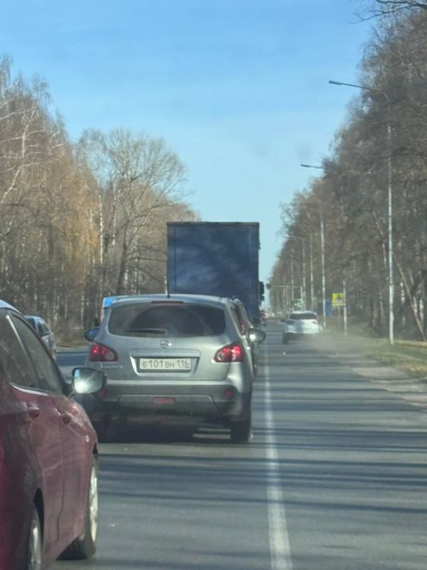 На трассе в сторону Казани случилось ДТП с участием грузовика